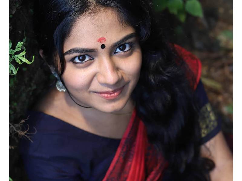 Malavika manoj rising tamil cinema heroine