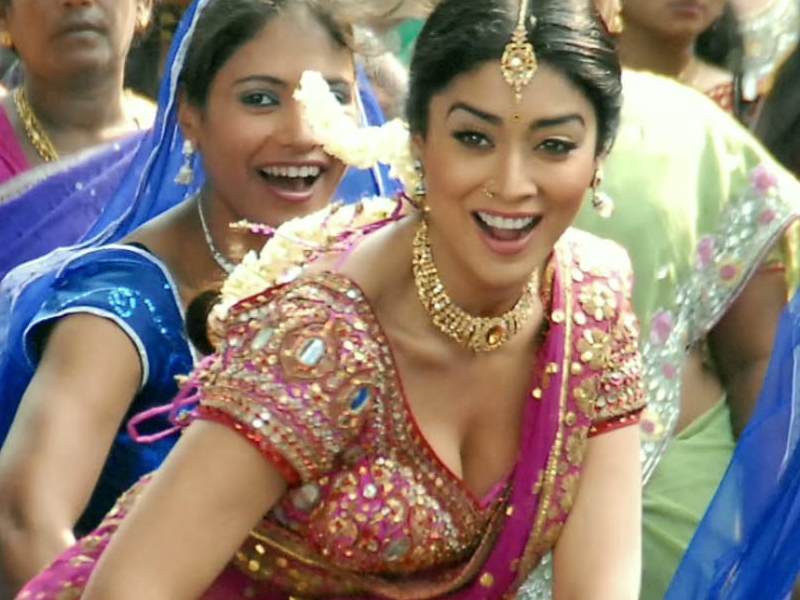 Shriya saran tamil english mixed comeback movies blog
