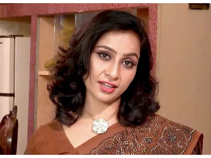O podu rani tv actress karur police complaint case