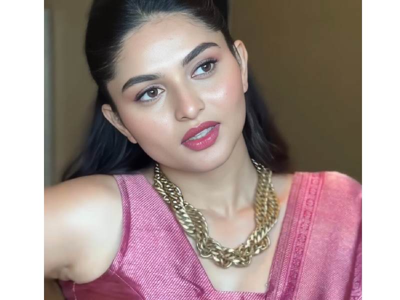 Sai abhyankkar kayadu lohar pavazha malli music video