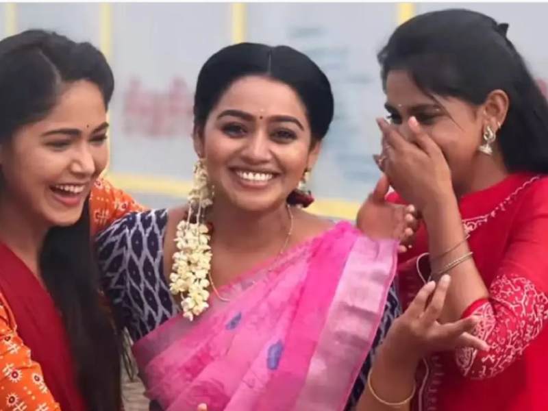 Gayathri yuvraaj vijay tv new serial update