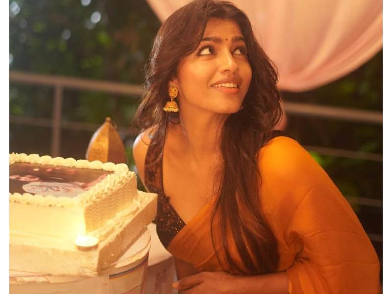 Sai dhanshika shikaaru movie performance