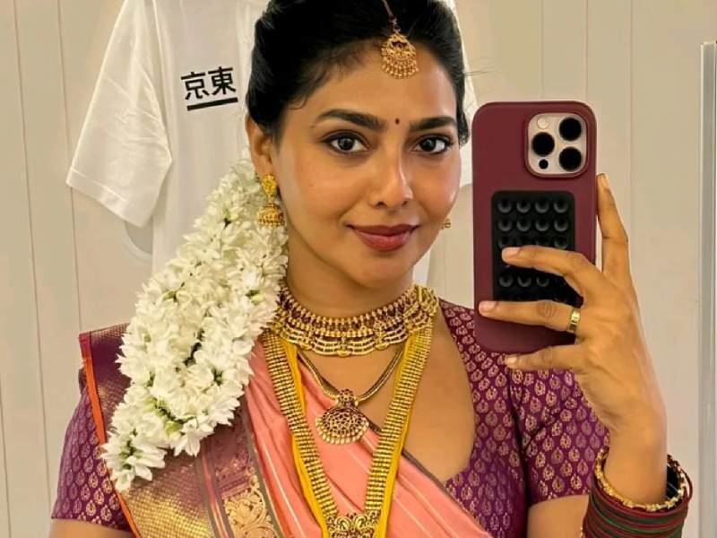 Aishwarya lekshmi yoga wellness trend